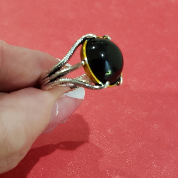 Men's Vintage Black Agate Eagle Claw Ring - Picture 8 of 11